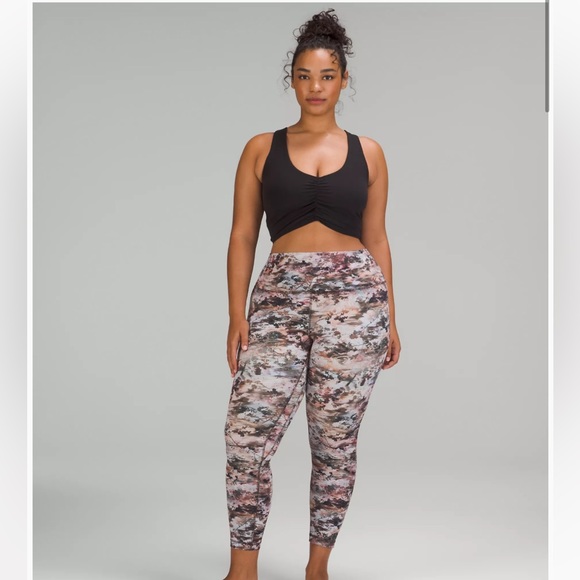 LULULEMON ALIGN HR 25” FUTURE UTOPIA MULTI SZ 6! NWT! - Picture 1 of 4